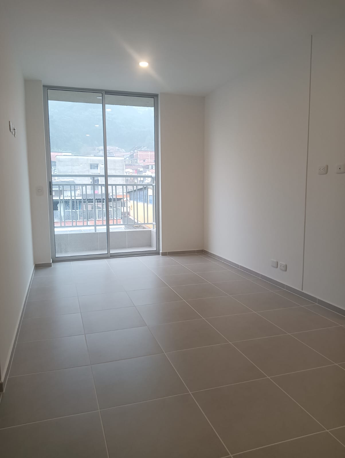 Venta excelente apartamento por minitas
