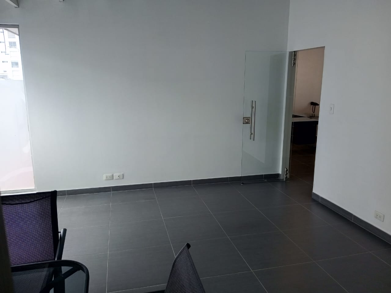 ARRIENDO CASA COMERCIAL AV SANTANDER