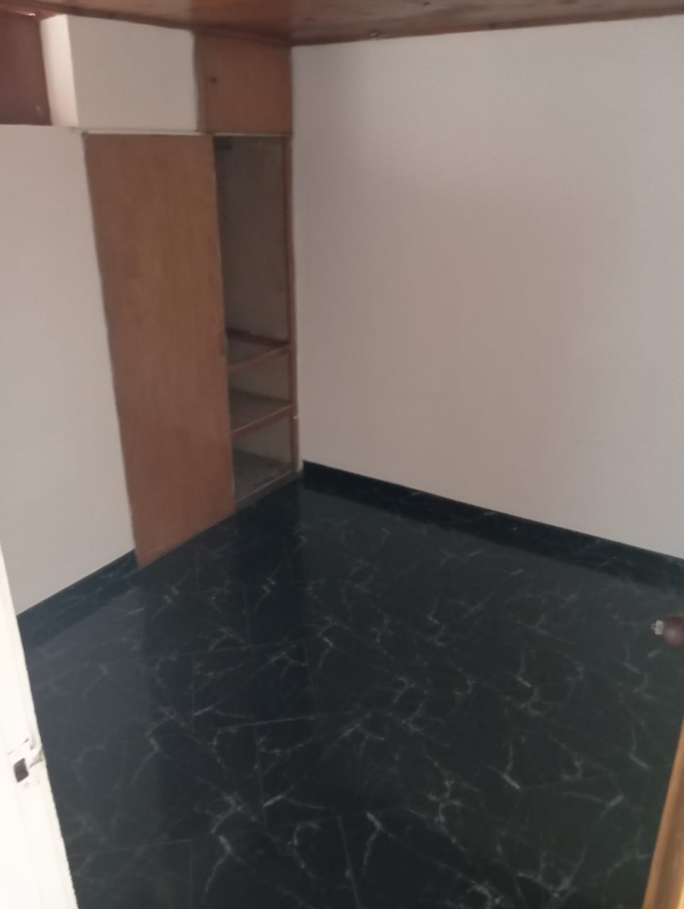 SE VENDE CASA CON RENTA EN EL BOSQUE