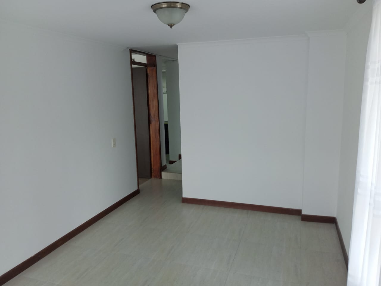 CASA EN VENTA LA ENEA