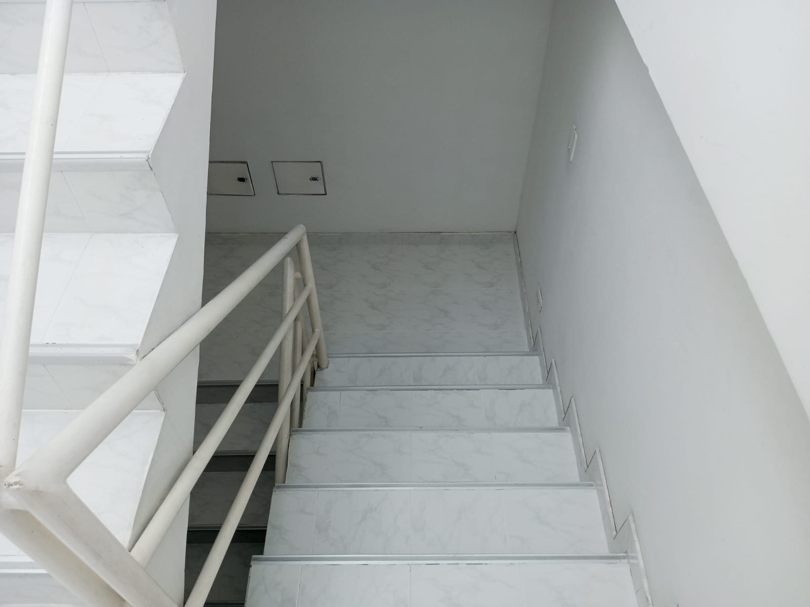 EDIFICIO EN VENTA  CHIPRE