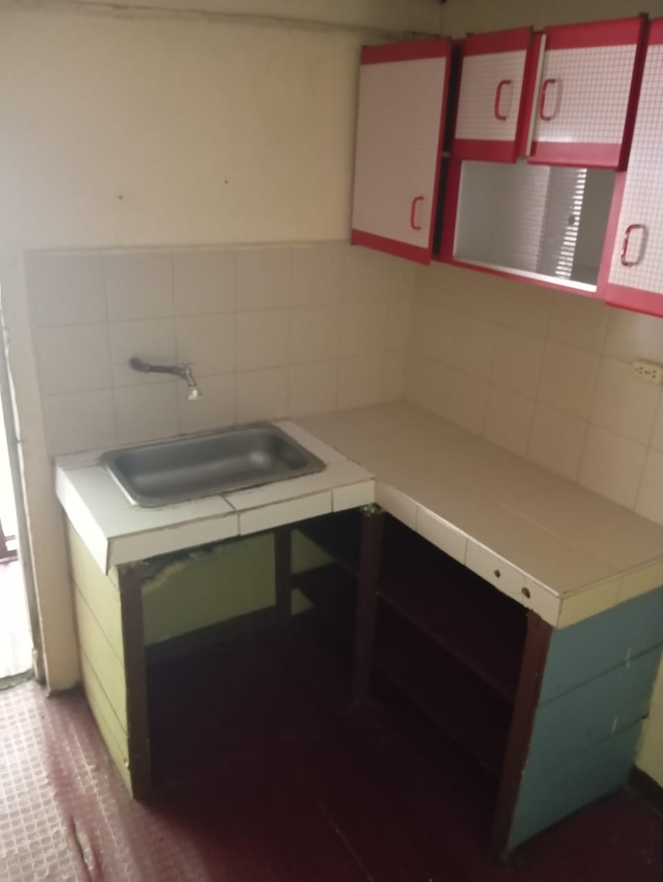 ARRIENDO CASA SECTOR BARRIO VELEZ