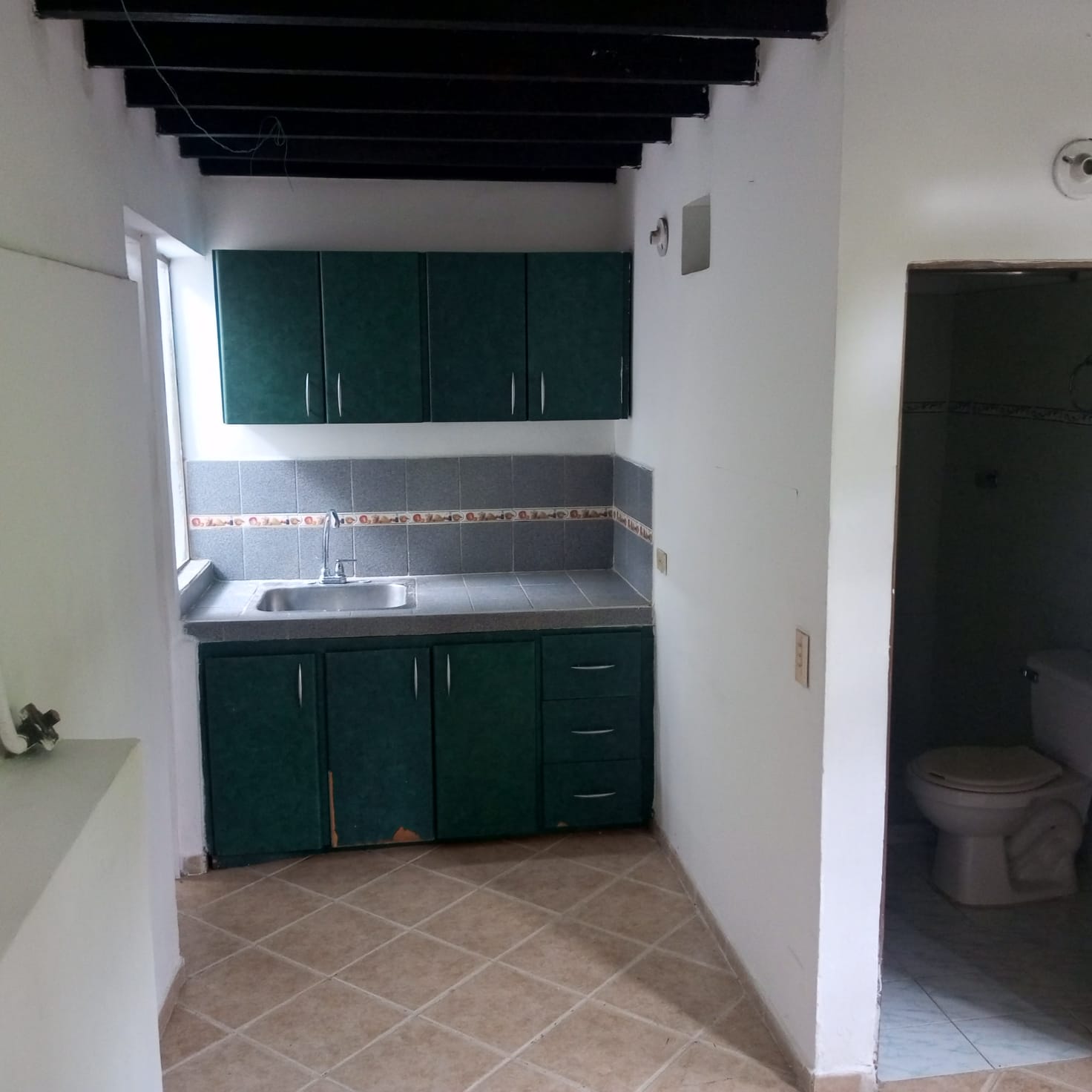 ARRIENDO  APARTAESTUDIO COLINAS MANIZALES