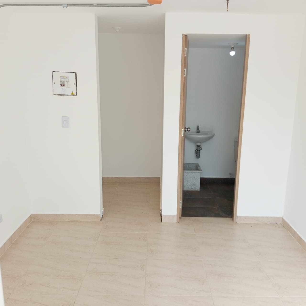 ARRIENDO O VENTA DE LOCAL SECTOR CASTILLA