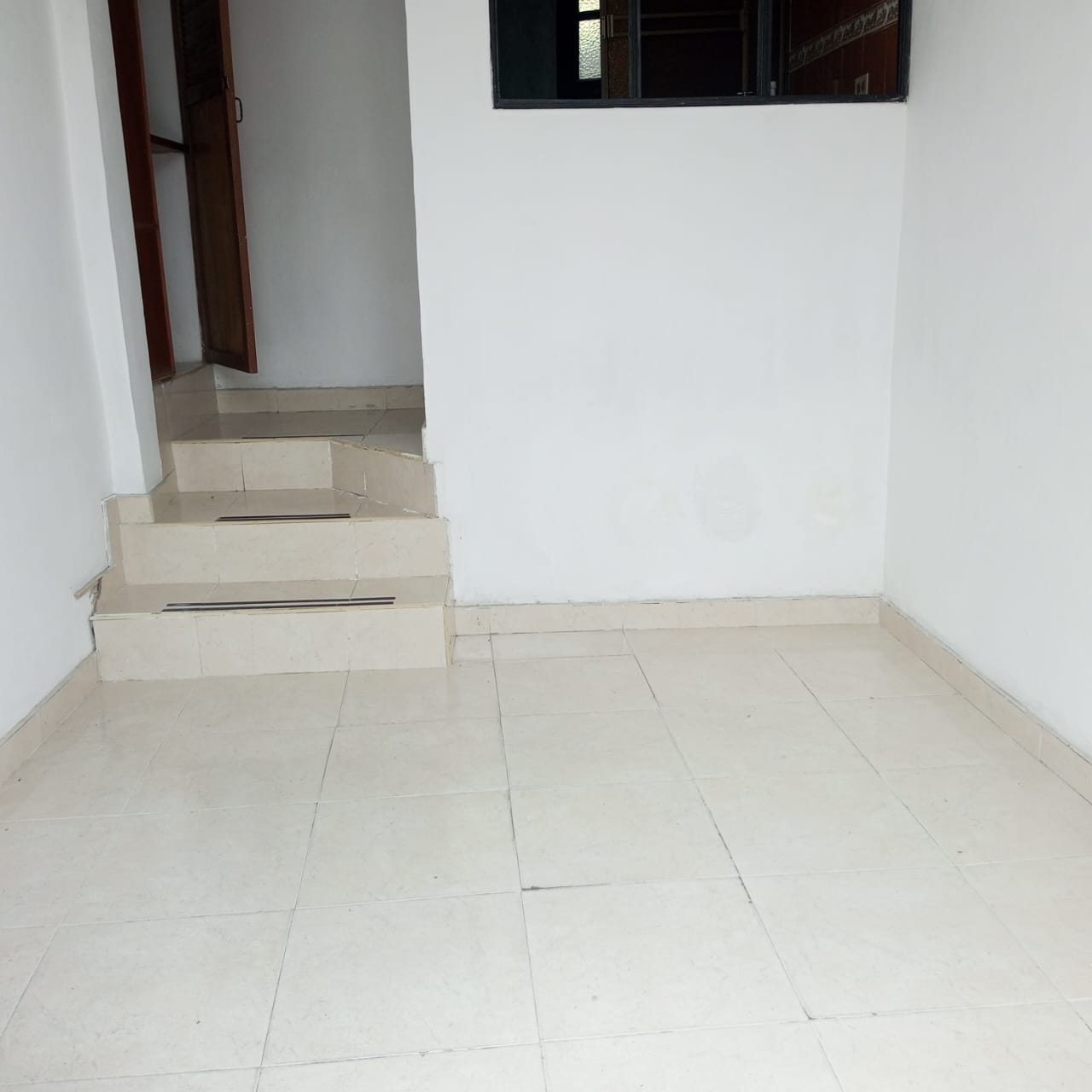 ARRIENDO APARTAESTUDIO SECTOR LEONORA