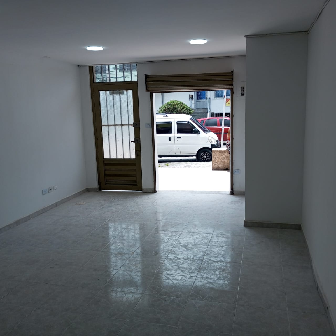 ARRIENDO LOCAL SECTOR CHIPRE
