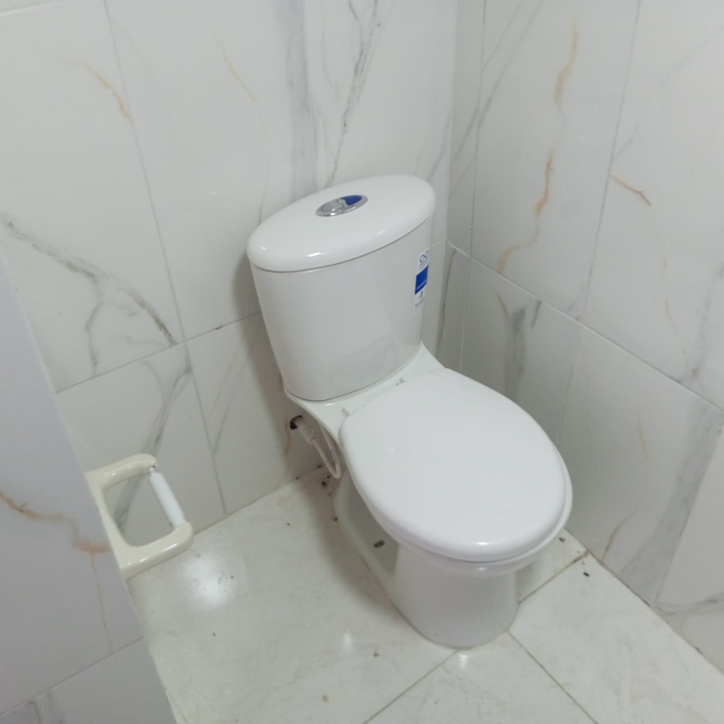 ARRIENDO APARTAESTUDIO EN FUNDADORES