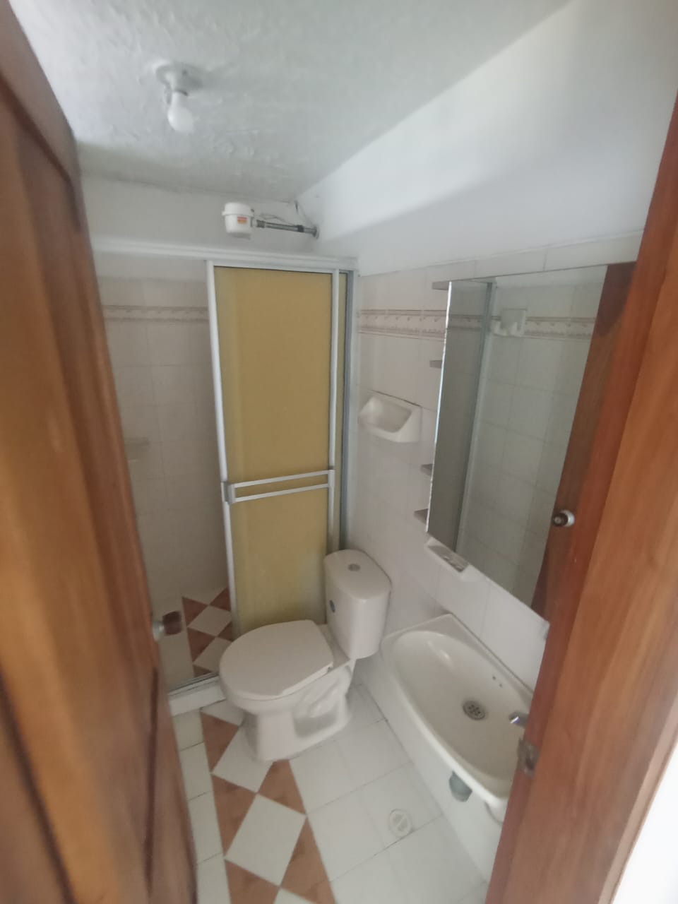 ARRIENDO APARTAESTUDIO SECTOR ALTA SUIZA