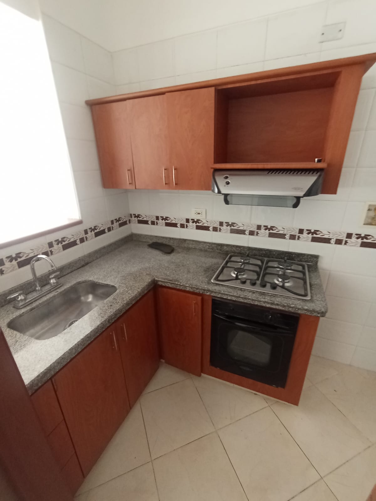 ARRIENDO APARTAMENTO EN MILAN