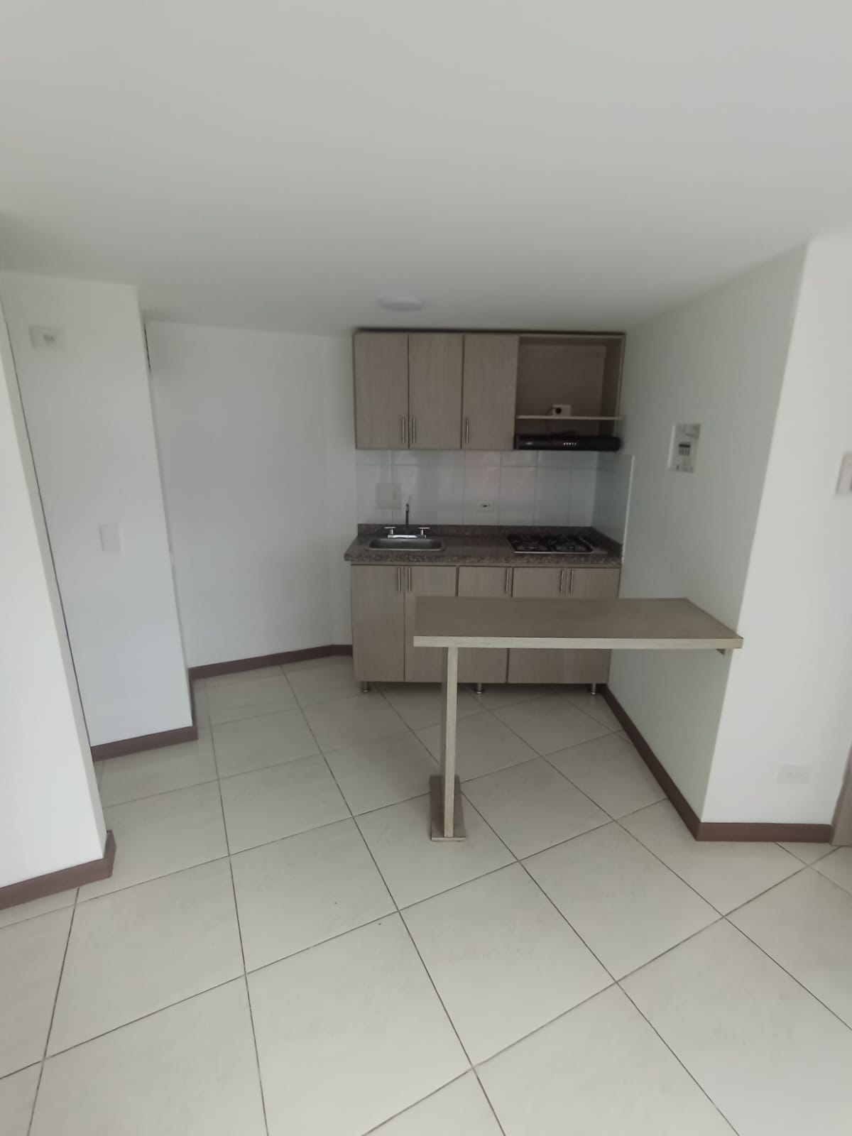 SE ARRIENDA APARTAMENTO EN SECTOR AUTONOMA