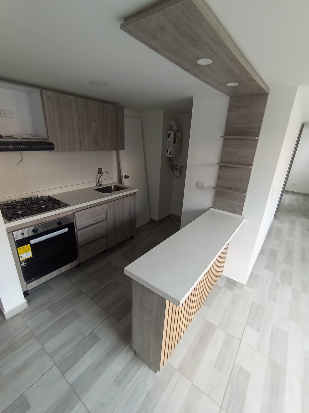 SE ARRIENDA APARTAMENTO EN LOS CAMBULOS