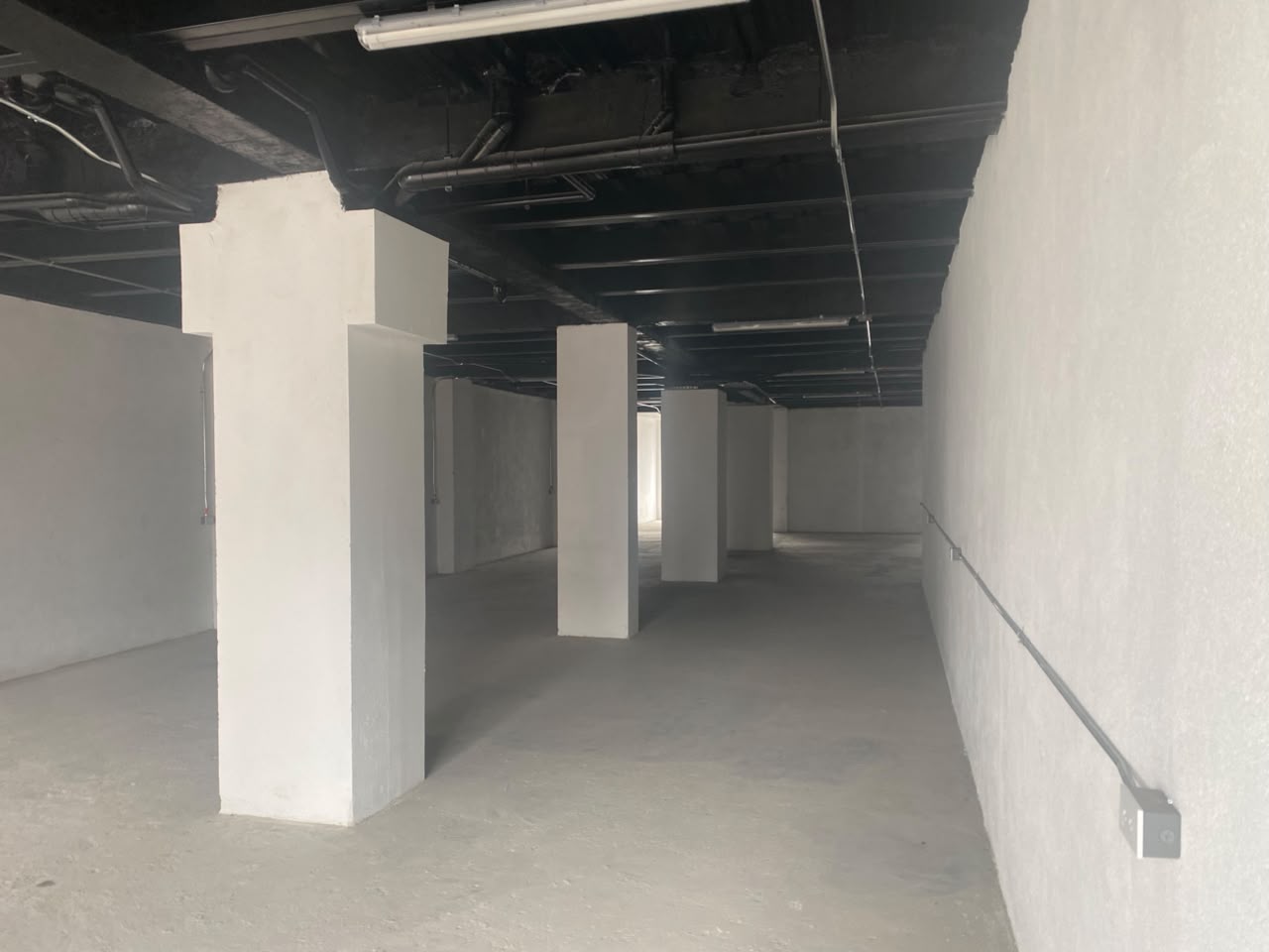 Se arrienda local comercial Chipre