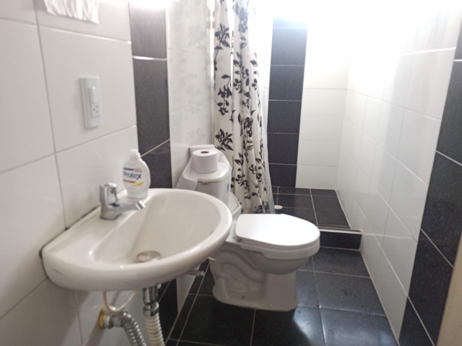 SE VENDE CASA CERCA UNIVERSIDAD MANIZALES