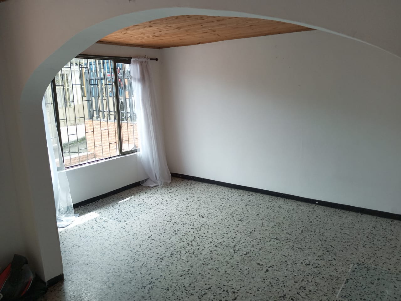 CASA EN VENTA SECTOR BAJO PRADO