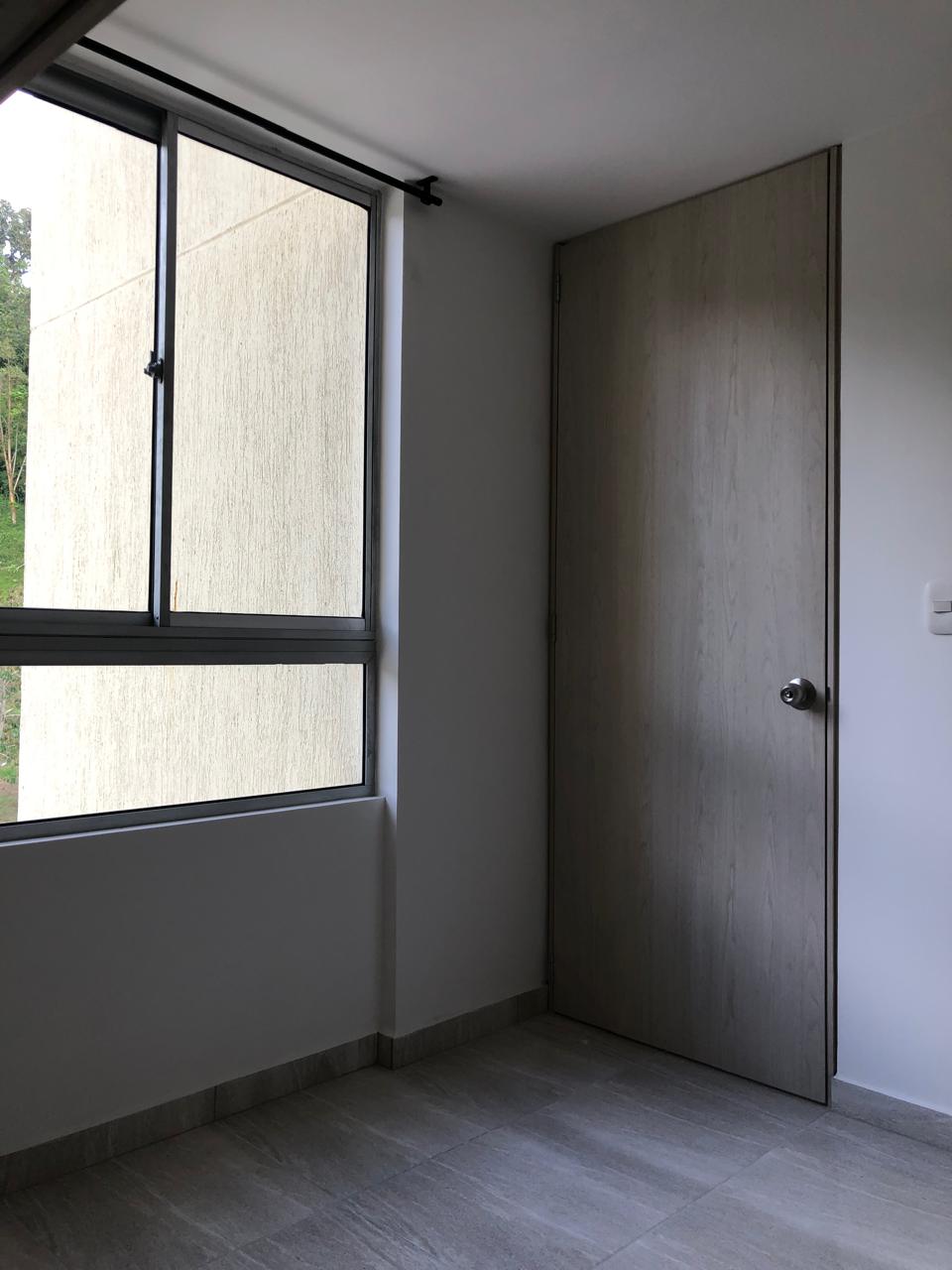 ARRIENDO APARTAESTUDIO EN LOS ALCAZARES