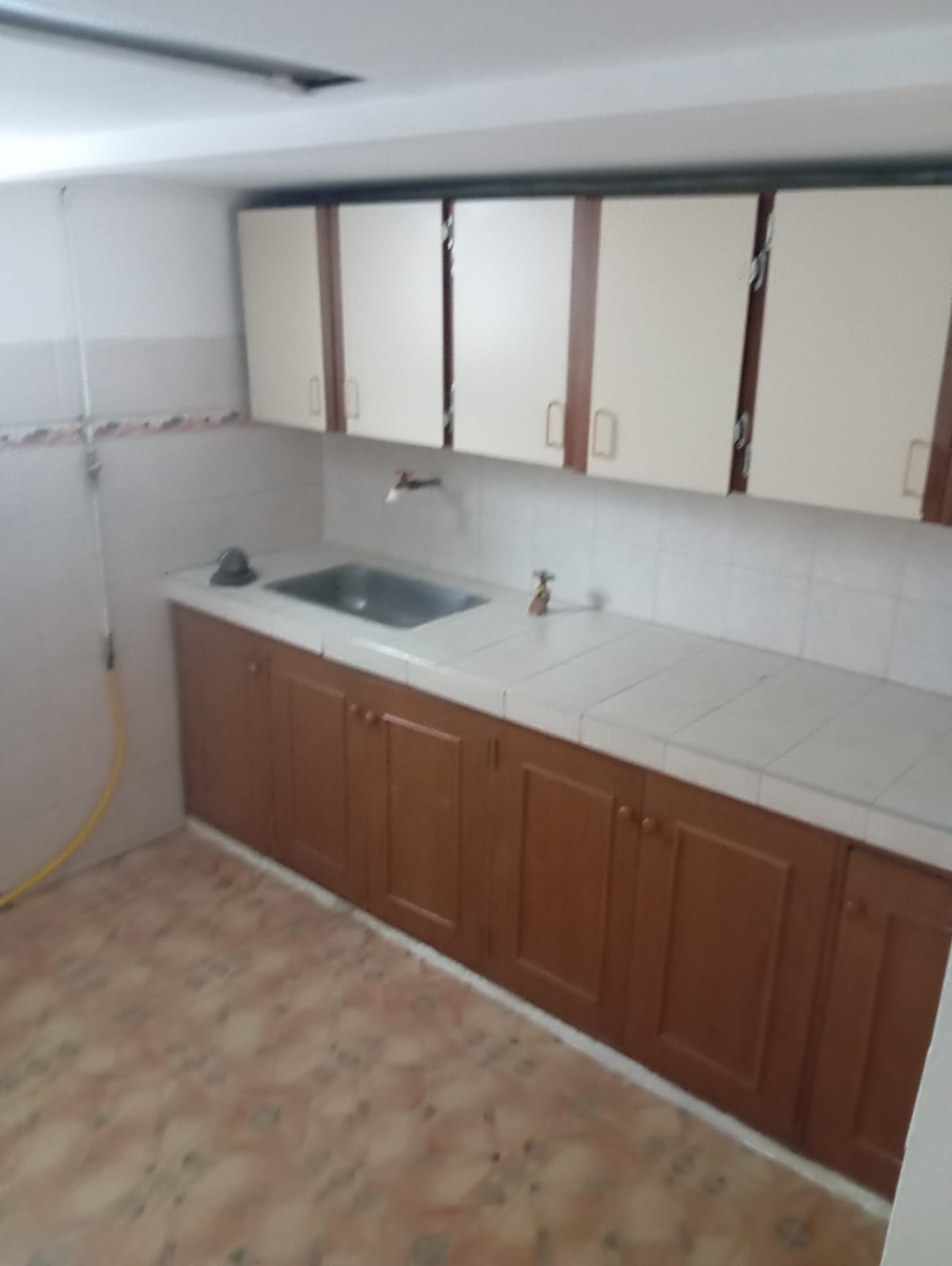 SE VENDE CASA CON RENTA EN EL BOSQUE