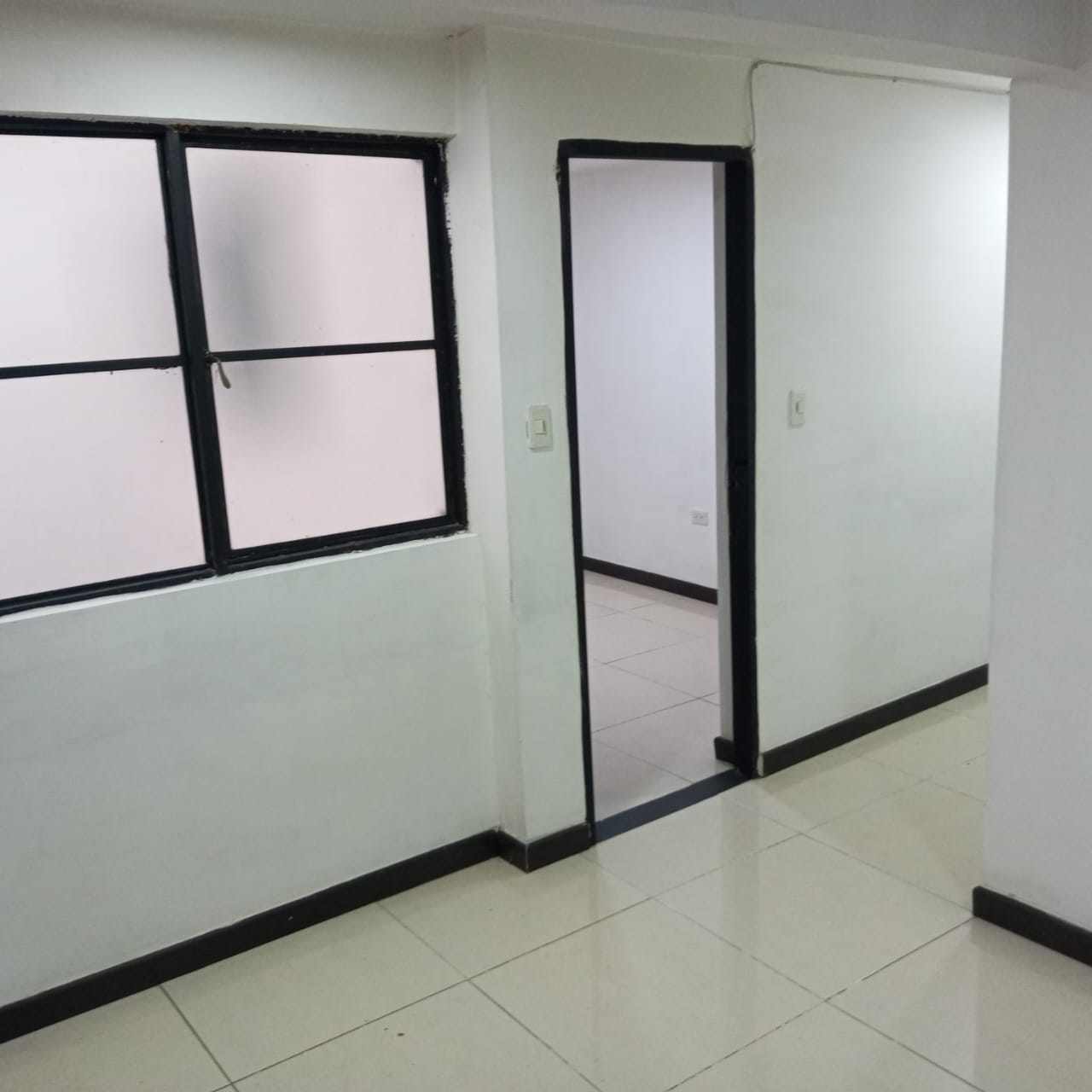 ARRIENDO APARTAMENTO AV PARALELA  HOSPITAL
