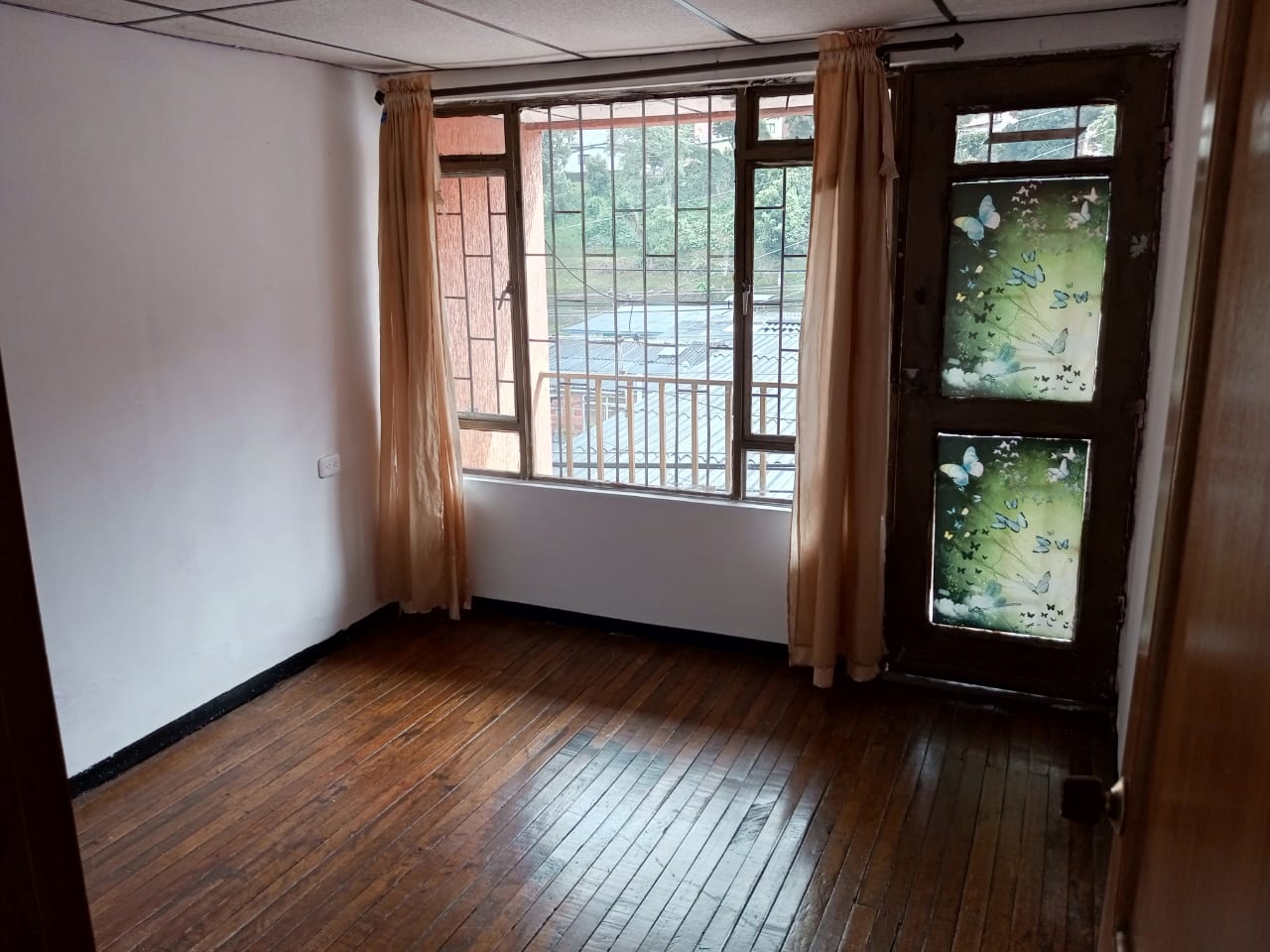 CASA EN VENTA SECTOR BAJO PRADO