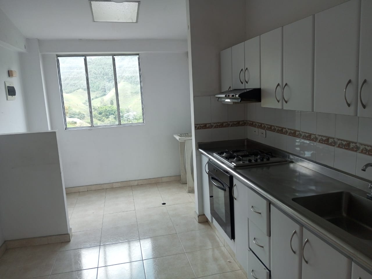 ARRIENDO APARTAMENTO SECTOR  EL TREBOL