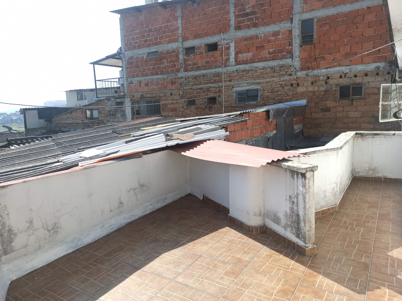 SE VENDE CASA CERCA UNIVERSIDAD MANIZALES