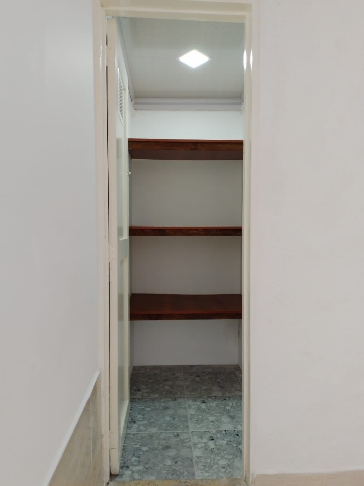 VENTA EXCENTE CASA EN LA SULTANA CON RENTA