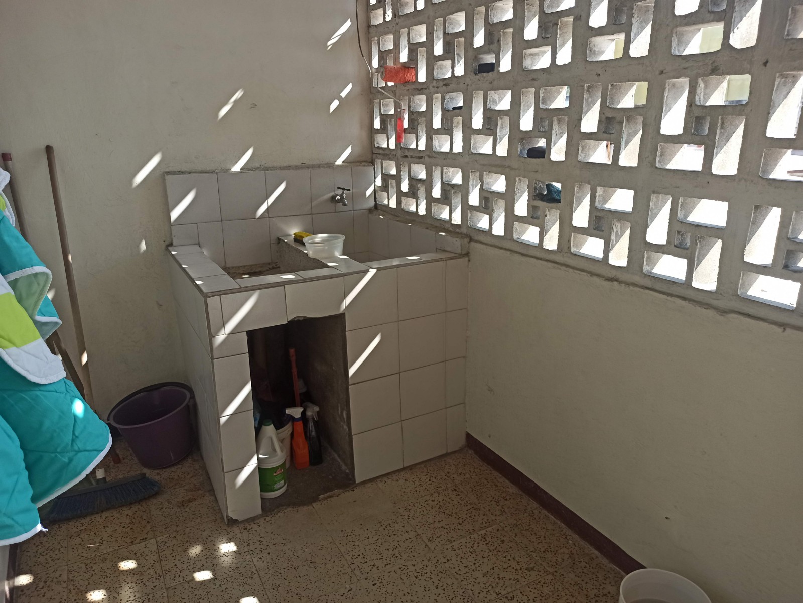 SE VENDE CASA CERCA UNIVERSIDAD MANIZALES