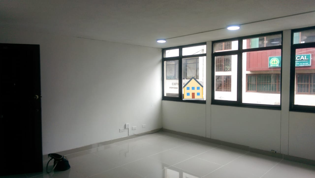 SE VENDE OFICINA SECTOR CENTRO