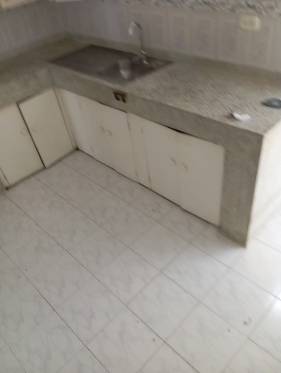 SE VENDE CASA CON RENTA EN EL BOSQUE