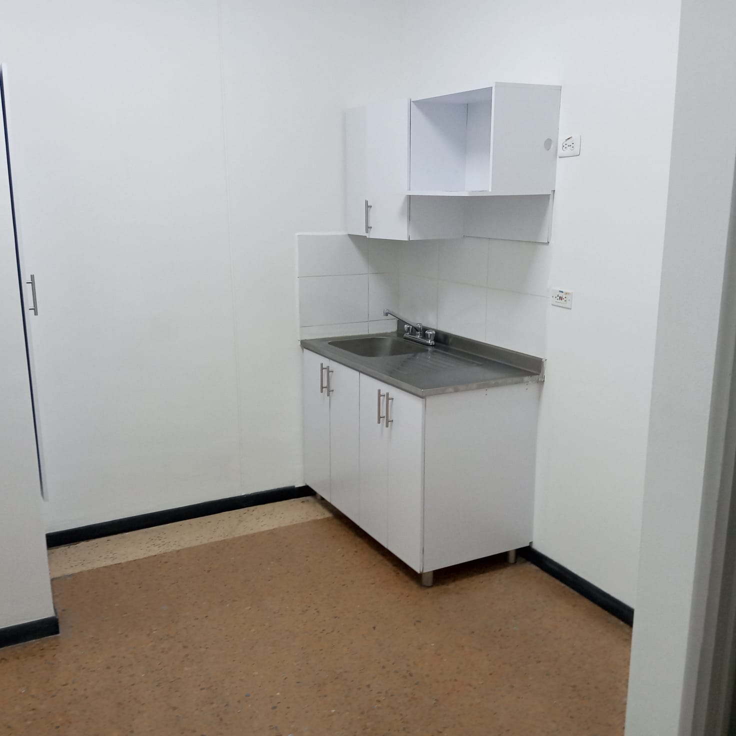 ARRIENDO LOCAL SECTOR CENTRO
