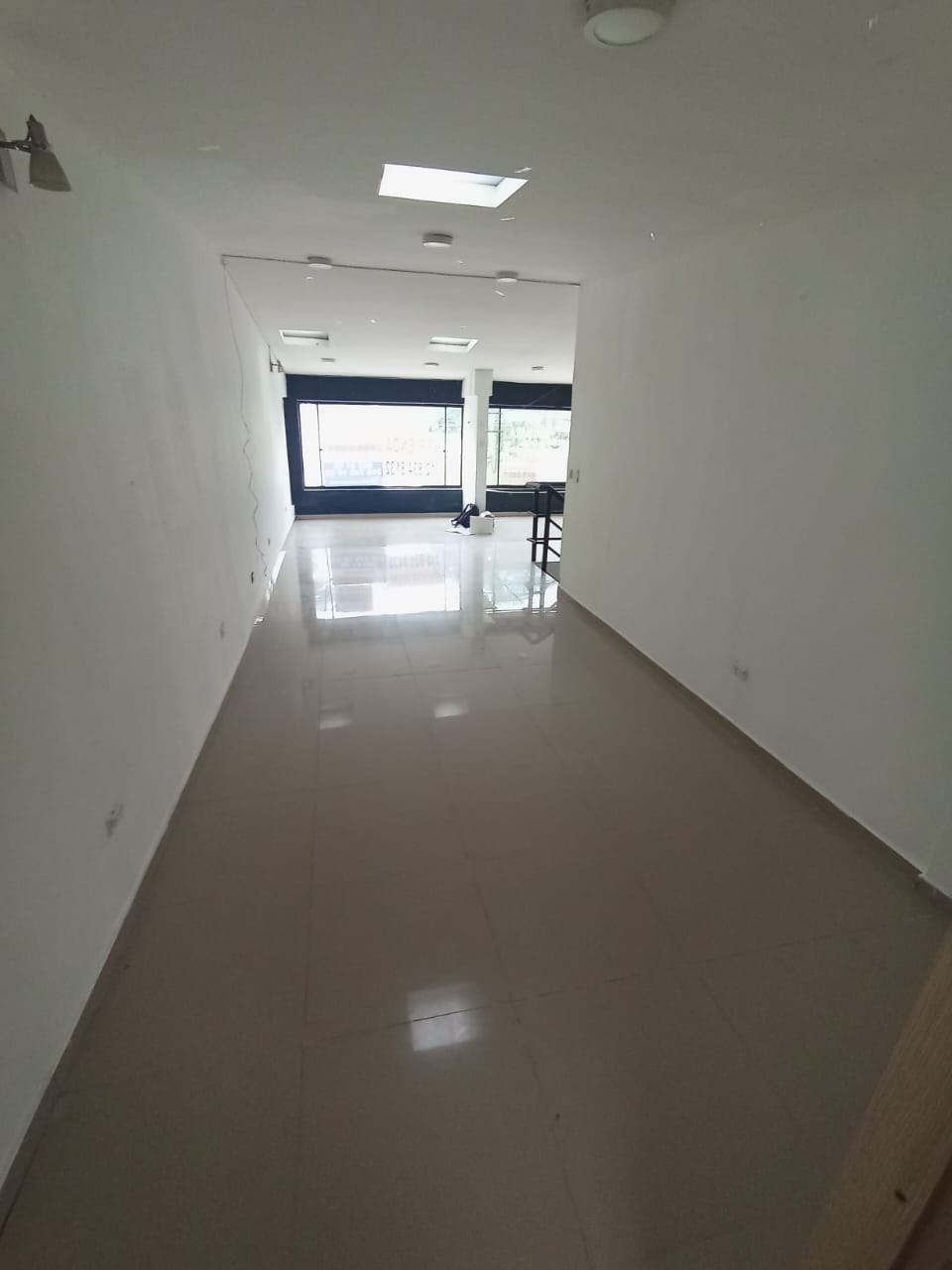 ARRIENDO LOCAL SECTOR LA ENEA