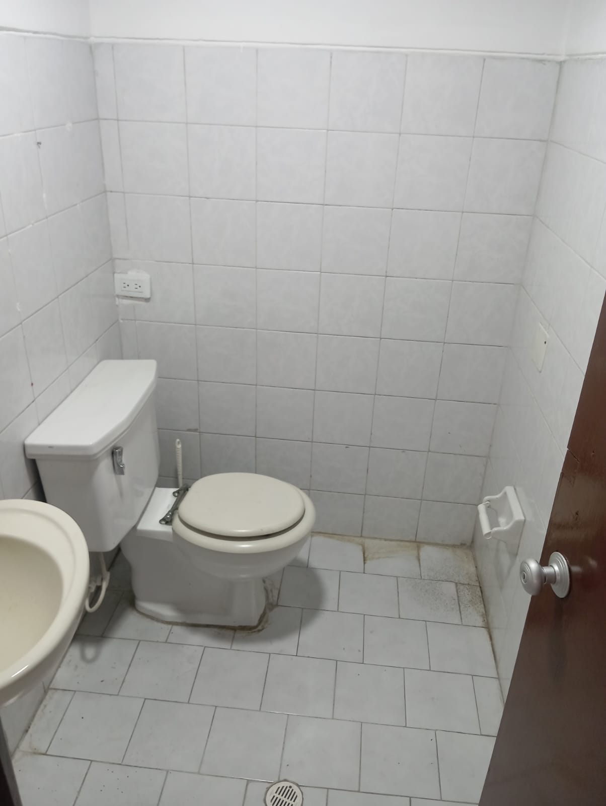 ARRIENDO OFICINA SECTOR CENTRO