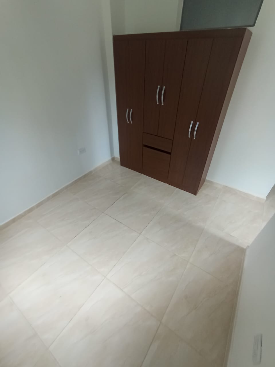 ARRIENDO APARTAESTUDIO SECTOR SAN ISIDRO