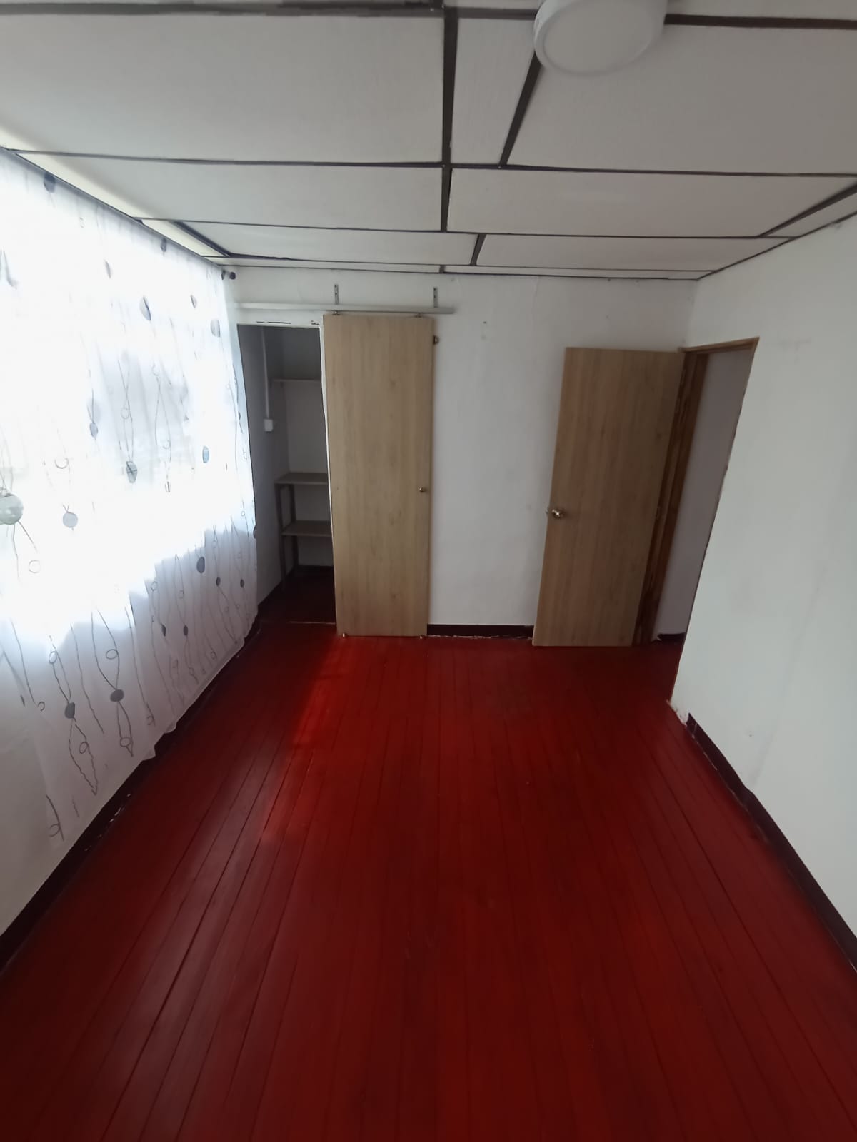 ARRIENDO CASA LAS AMERICAS