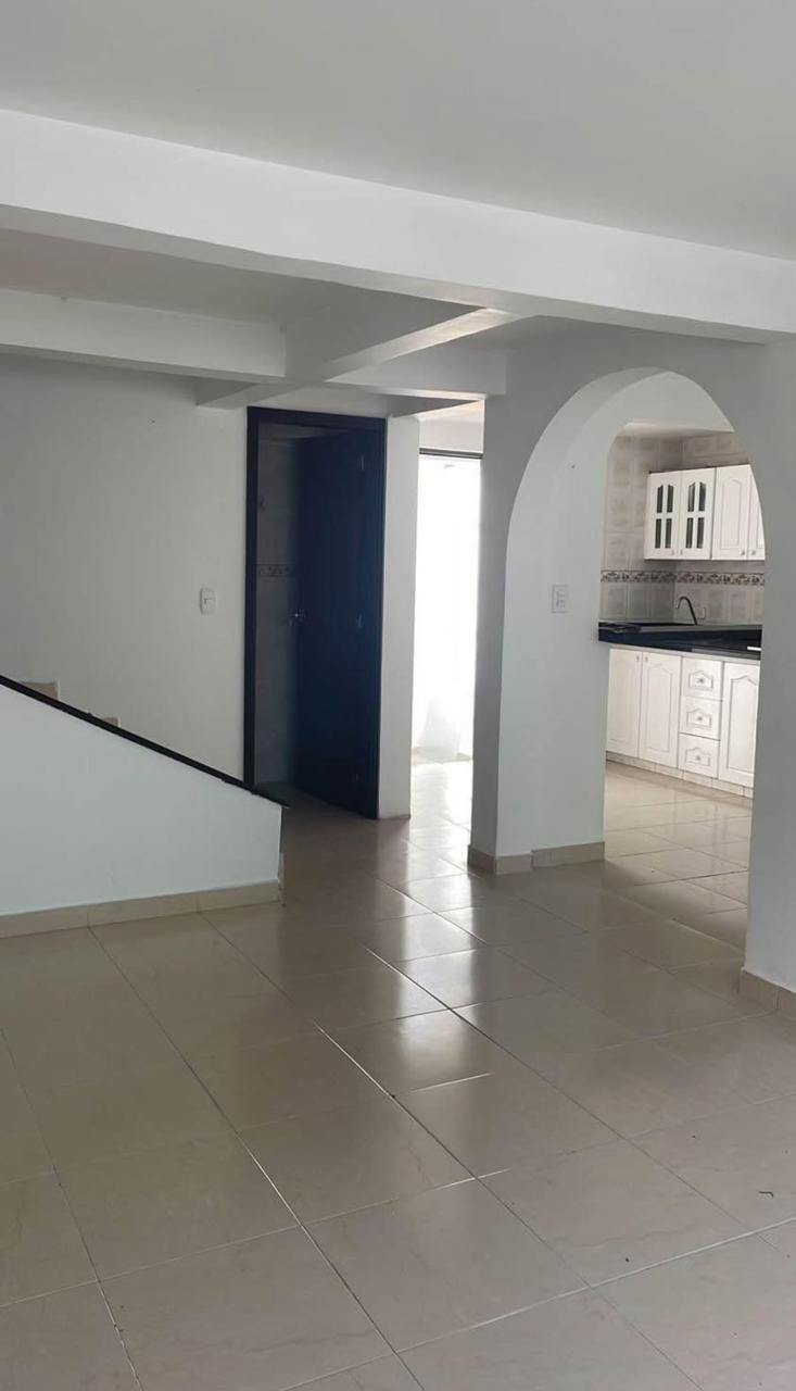 Venta excelente casa en los nogales