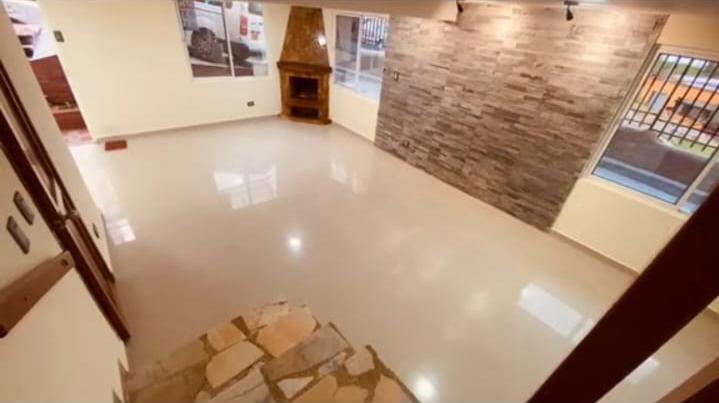 excelente casa en villa pilar