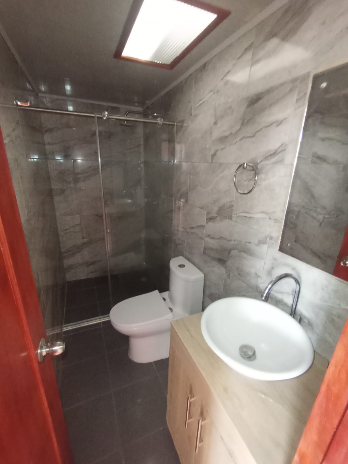 SE ARRIENDA CASA EN NOGALES