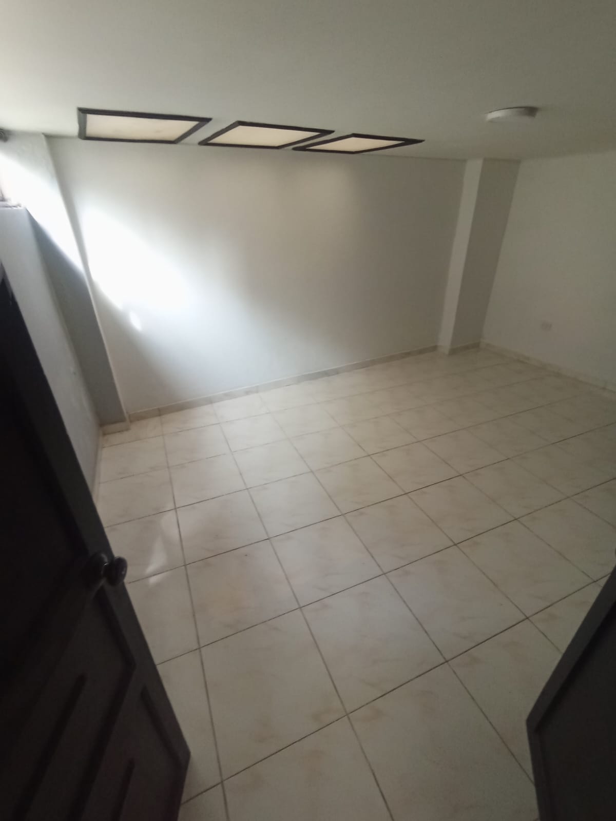 SE ARRIENDA APARTAMENTO EN MILAN