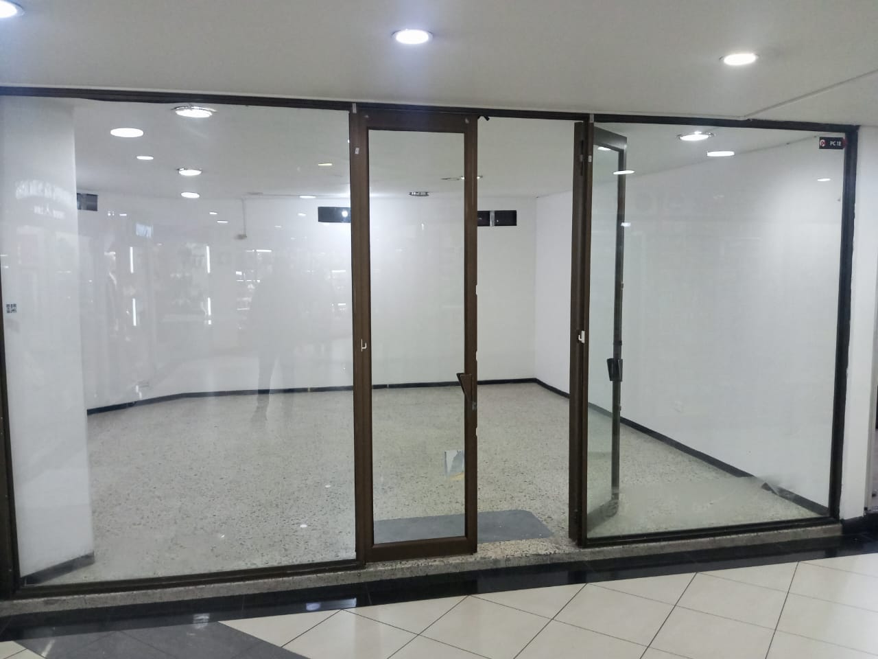 LOCAL EN VENTA CENTRO