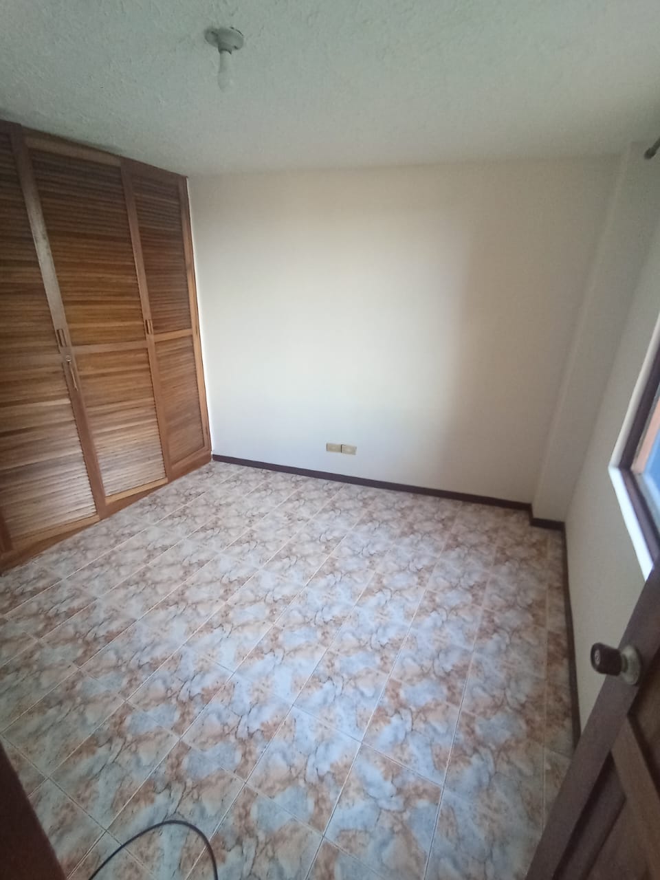 ARRIENDO APARTAESTUDIO SECTOR ALTA SUIZA