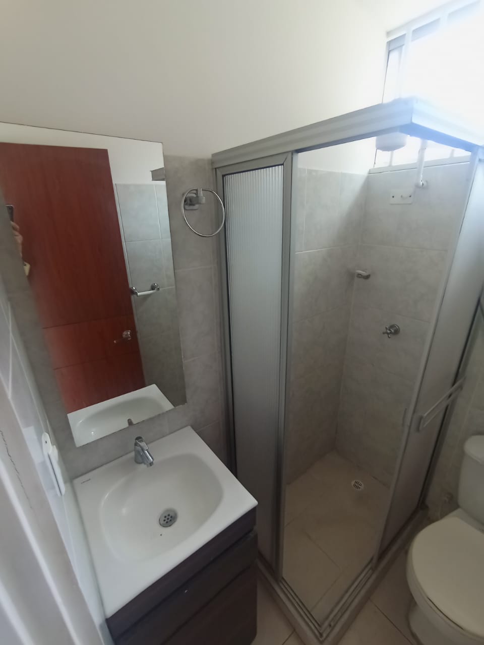 ARRIENDO APARTAESTUDIO SECTOR EL CARMEN