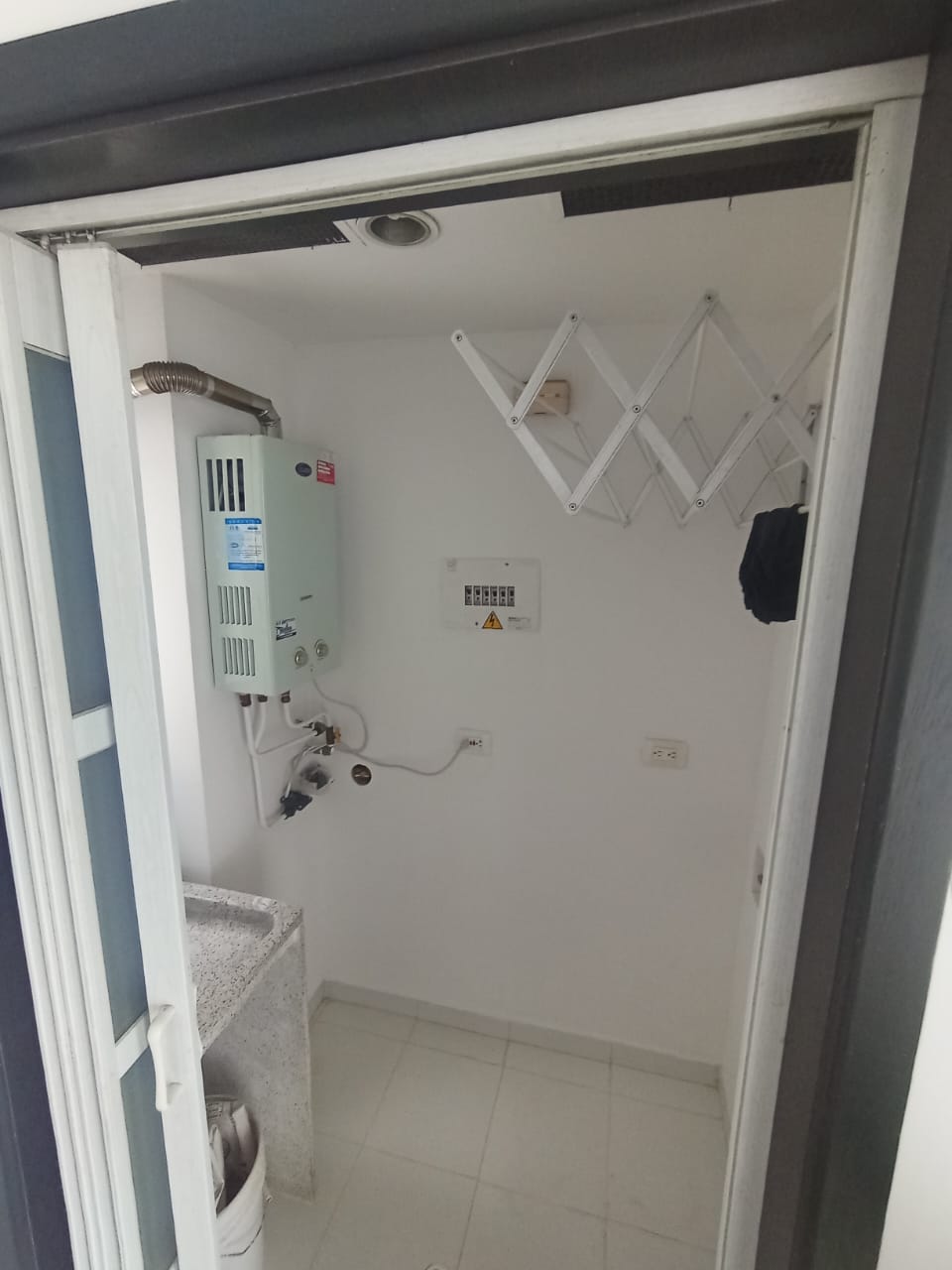 ARRIENDO APARTAMENTOEN CAMPOHERMOSO