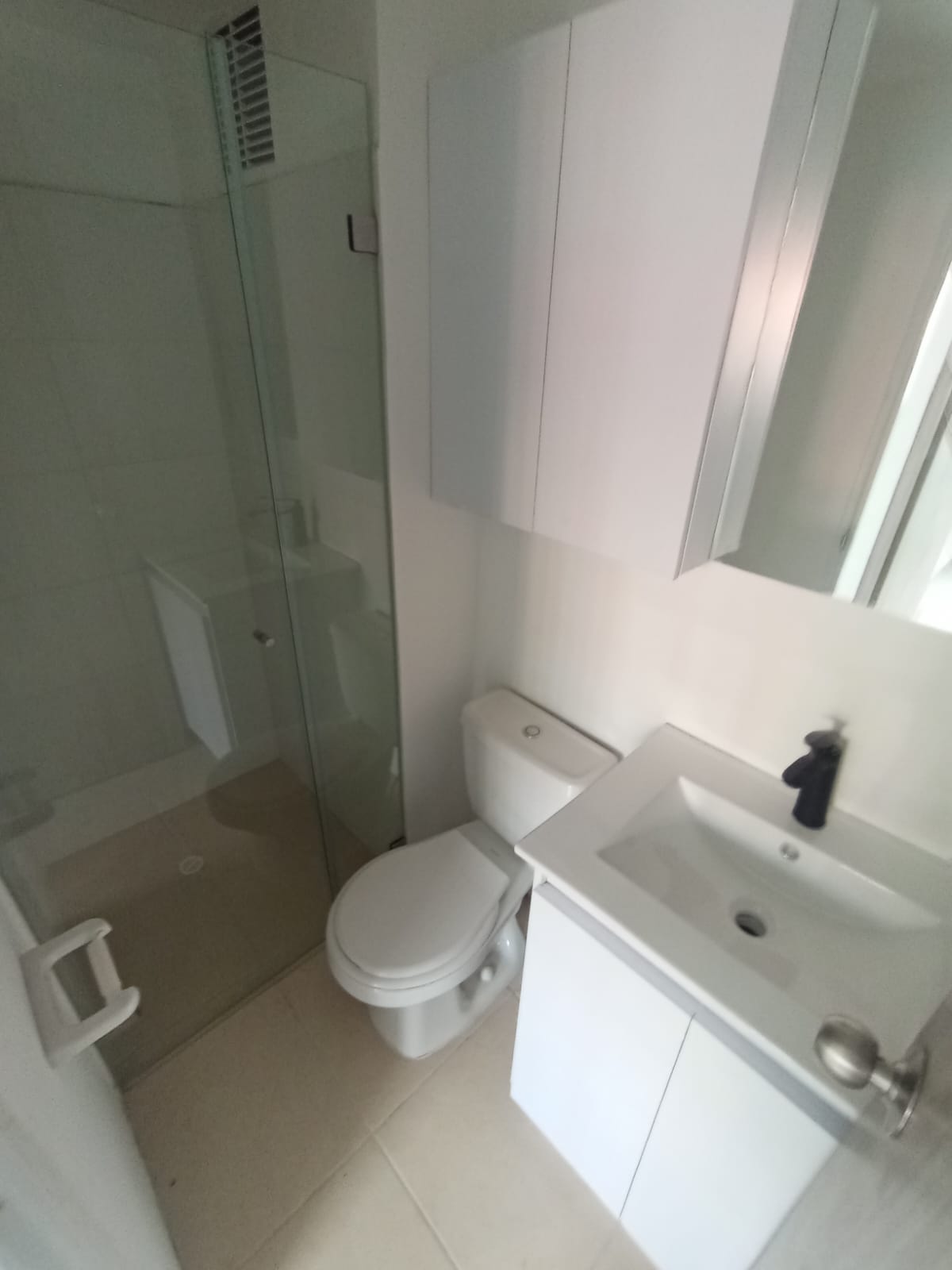 SE ARRIENDA APARTAMENTO EN LOS CAMBULOS