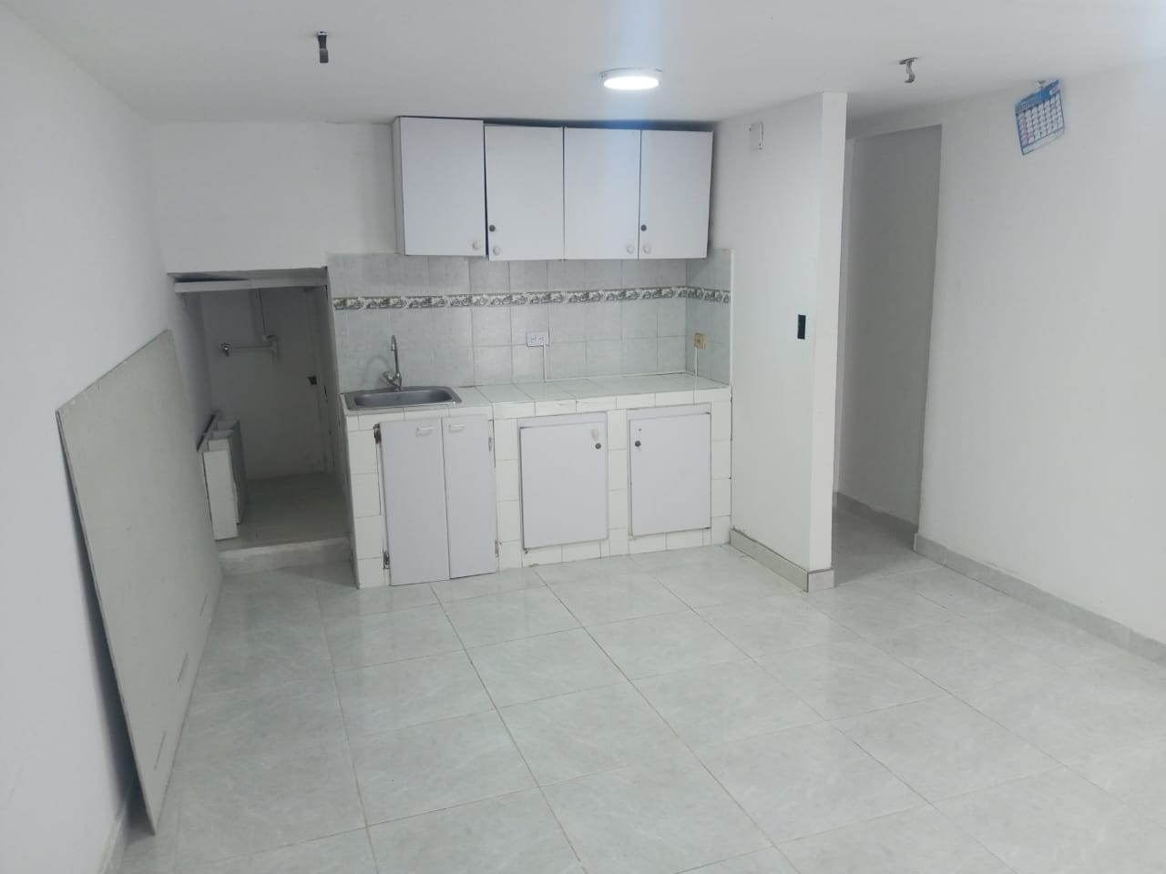 ARRIENDO LOCAL LOS ROSALES