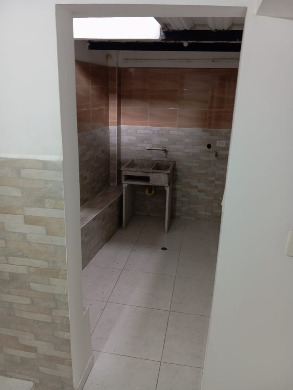 ARRIENDO CASA BAJOS MALHABAR