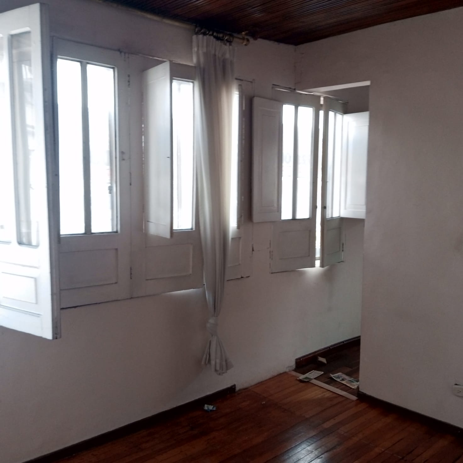 ARRIENDO CASA COMERCIAL SECTOR CENTRO