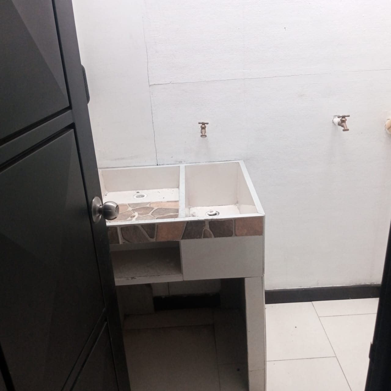 ARRIENDO LOCAL SECTOR CAMPOHERMOSO