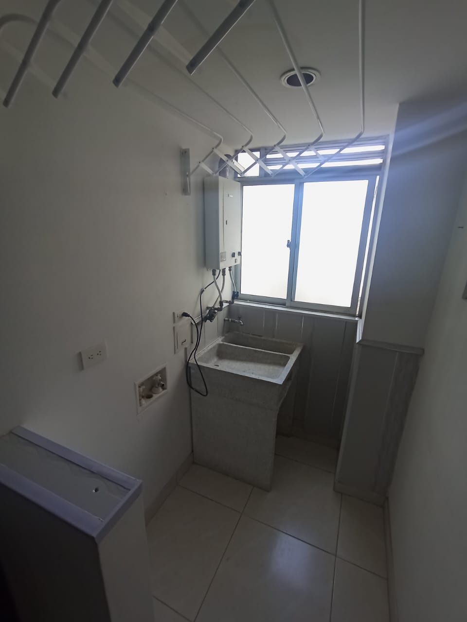 ARRIENDO APARTAMENTO SECTOR CHIPRE