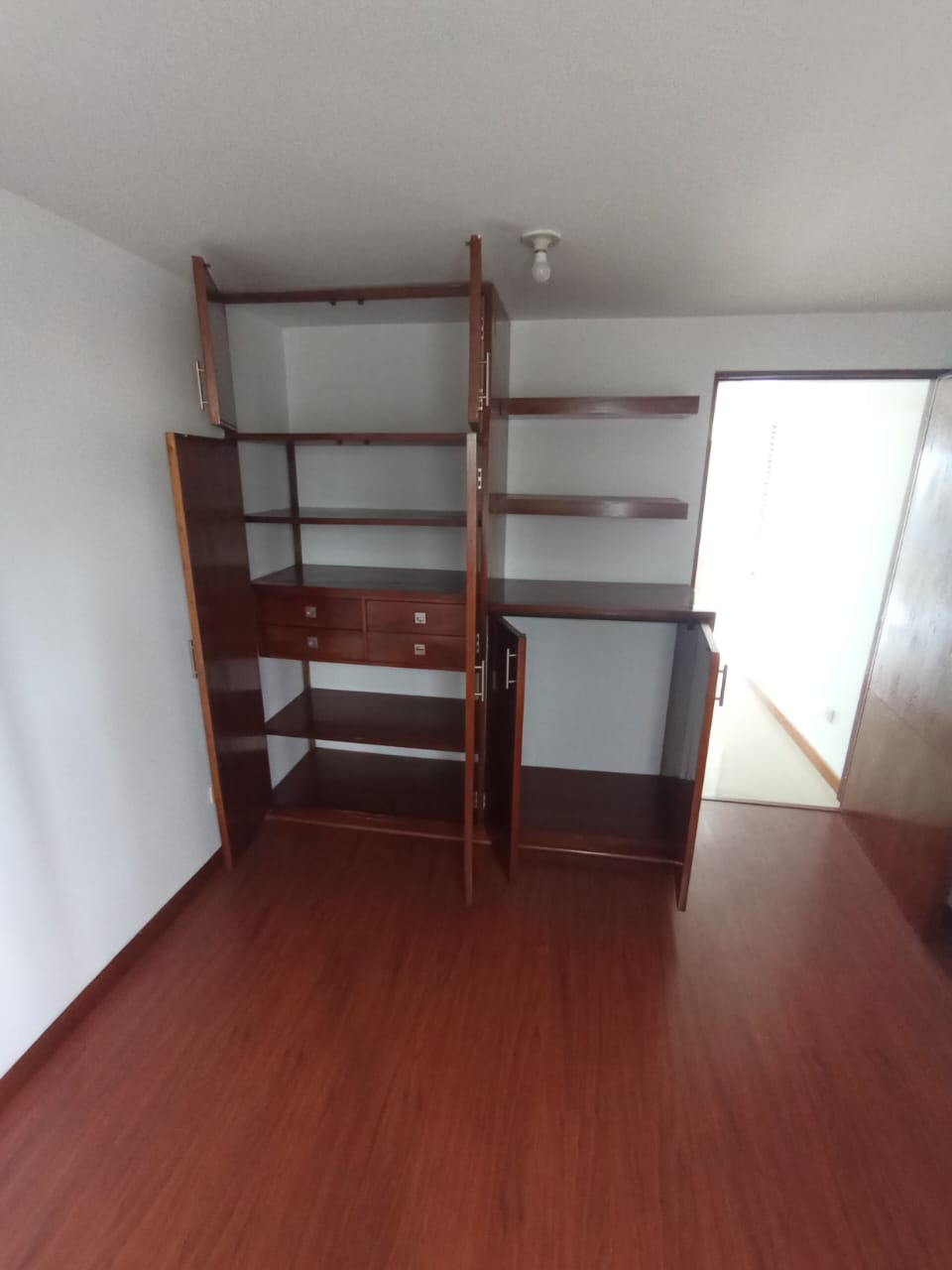 ARRIENDO APARTAESTUDIO SECTOR ALTA SUIZA