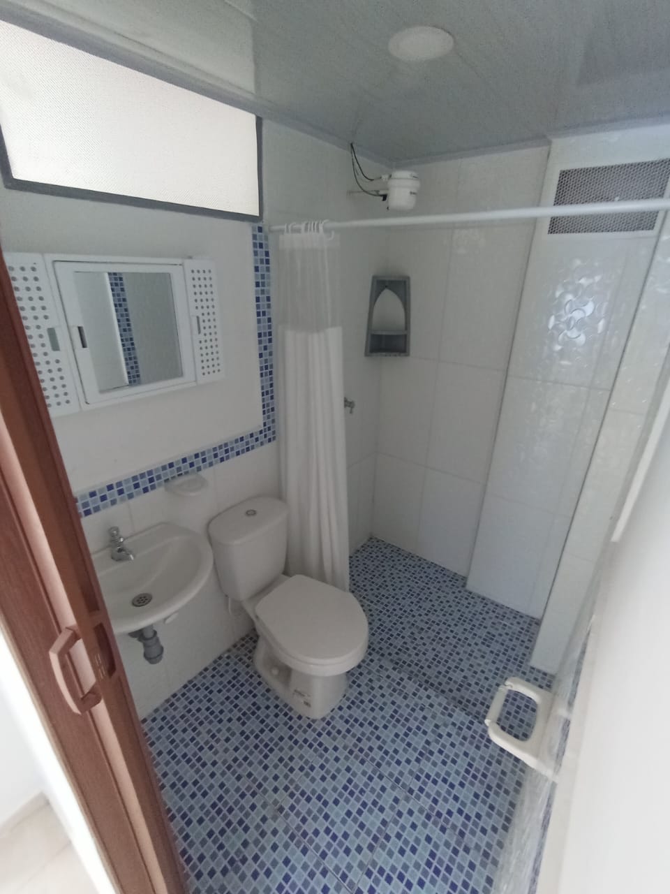 ARRIENDO APARTAESTUDIO SECTOR SAN ISIDRO