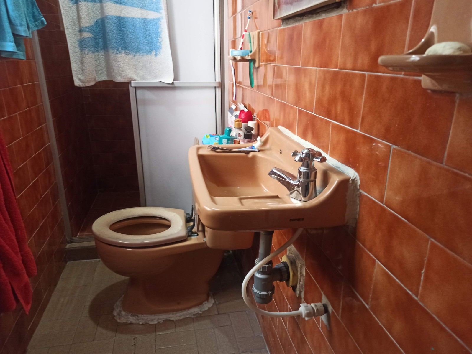 SE VENDE CASA CERCA UNIVERSIDAD MANIZALES